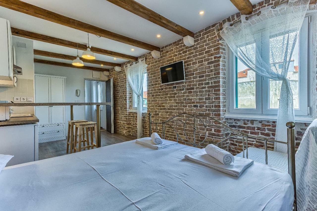 Charming Studio Apartment Split Ngoại thất bức ảnh