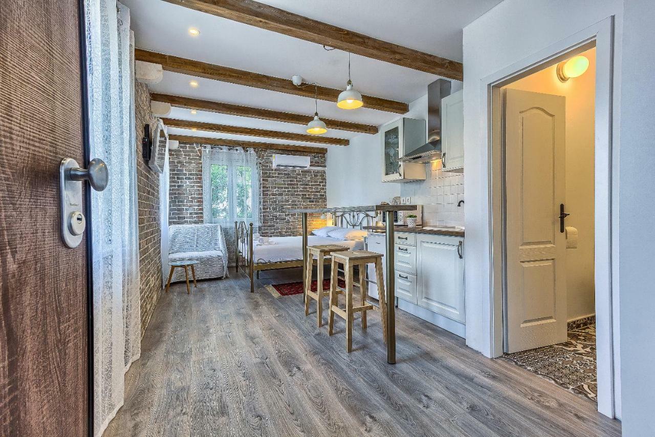 Charming Studio Apartment Split Ngoại thất bức ảnh